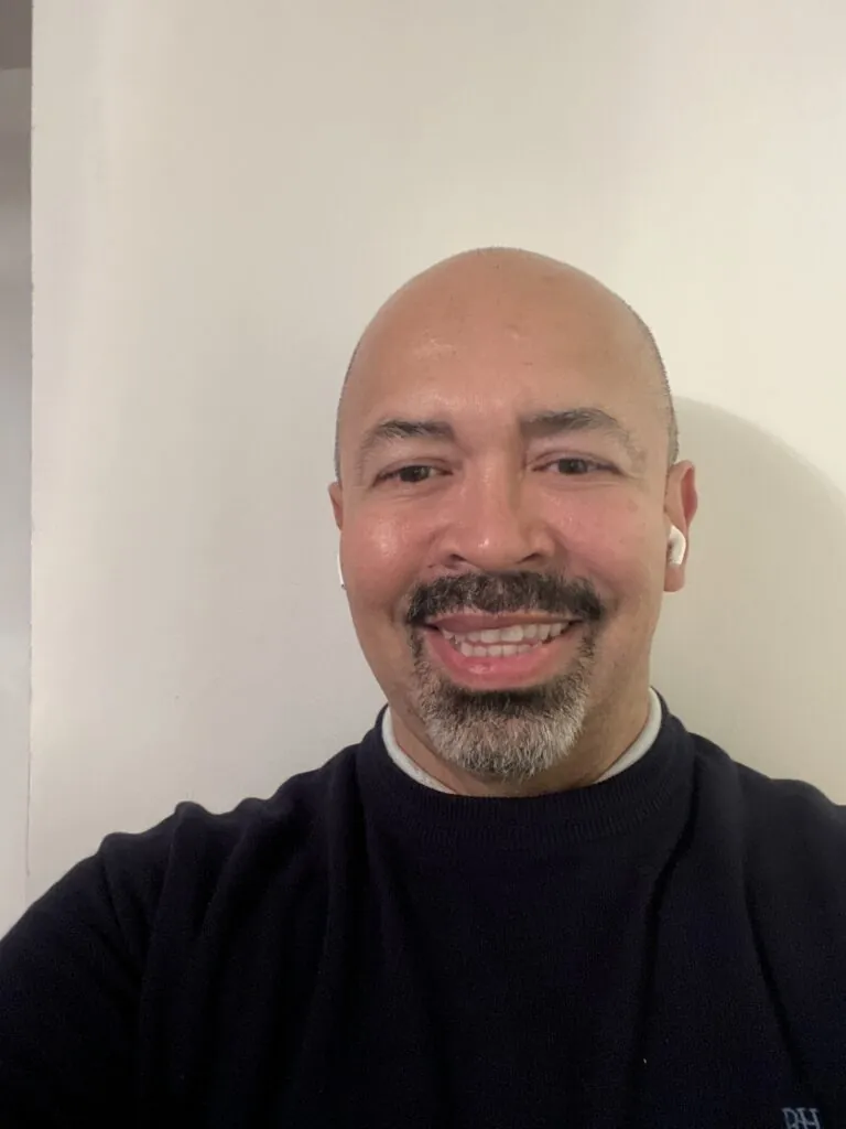 1117121000007937003 Private therapist