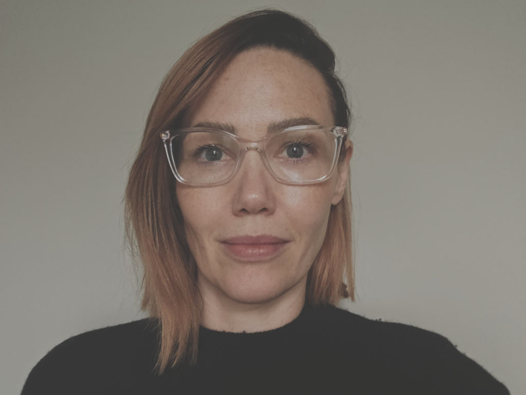Rebecca Profile pic low cost counsellors